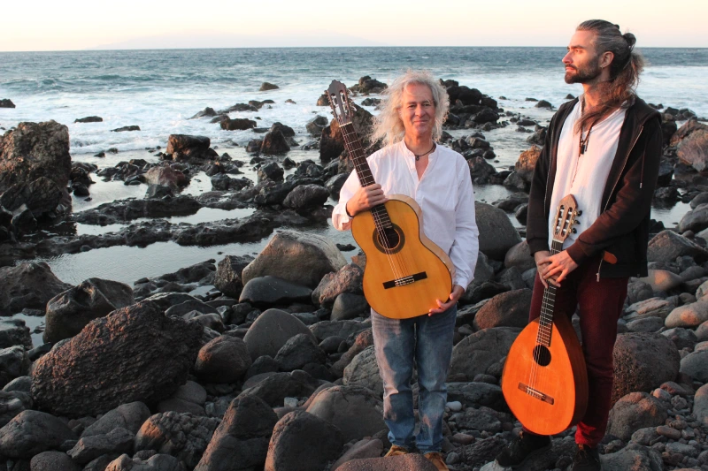 Cana y Matin y el mar.