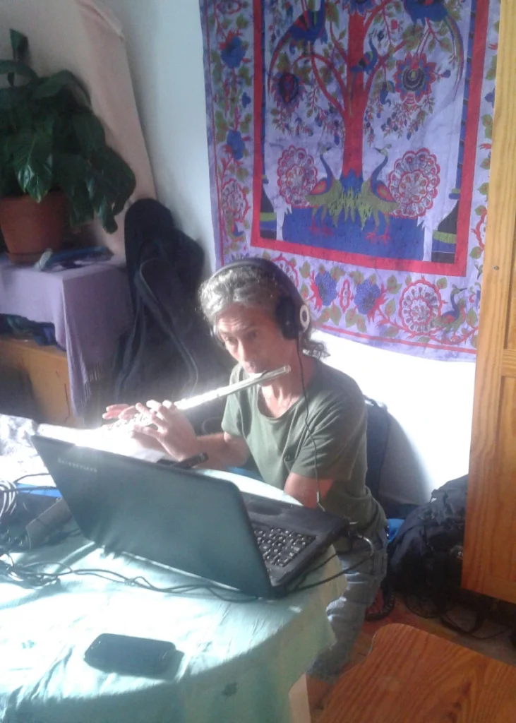 Grabando una flautas para mi canción Eeoo del disco Amares
